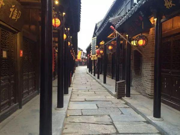 古人为什么喜欢画梅、兰、竹、菊?花中四君子,究竟有何魅力?