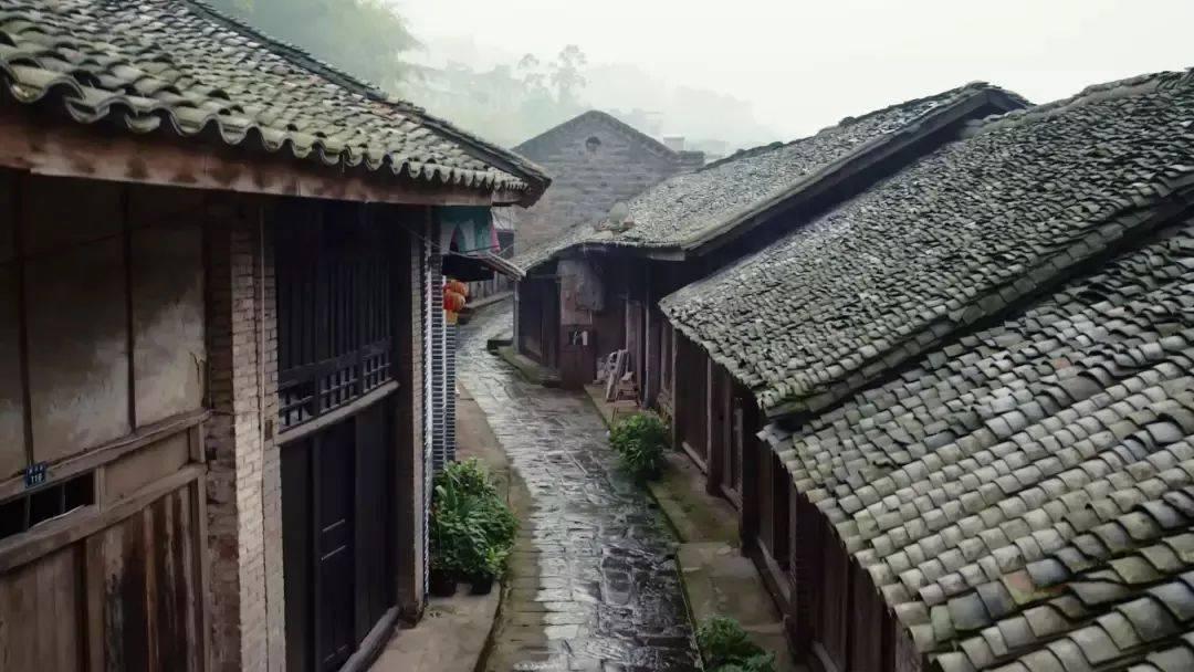 努比亚Z60 Ultra龙年限定版揭晓：中国传统文化元素拉满